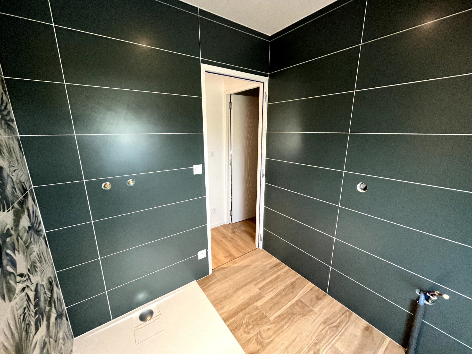 Rénovation de salle de bain moderne en Sarthe — Salle de bain en Sarthe — photo 3 sur 5