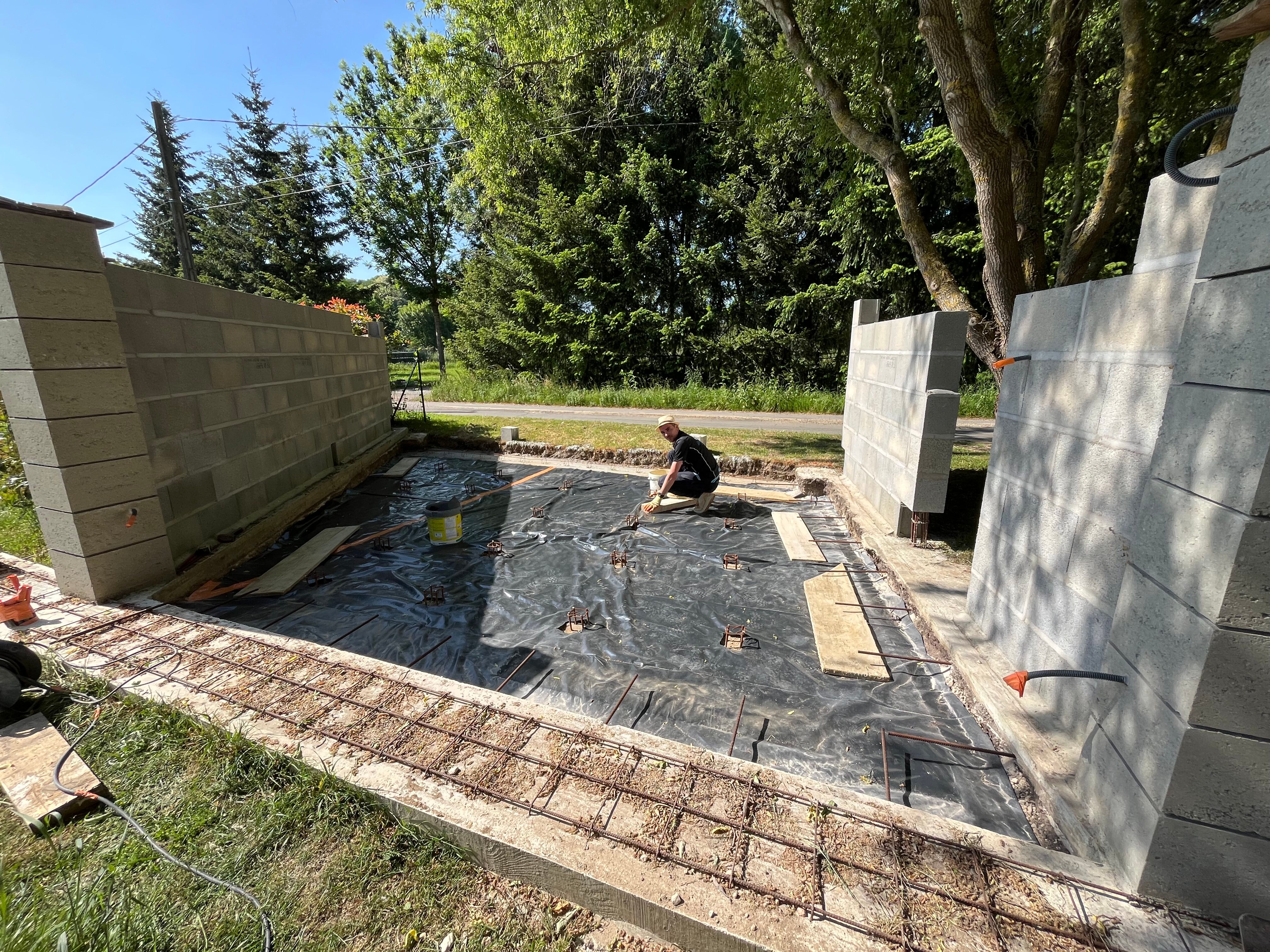 Préparation de mur en parpaings pour extension à Lavernat - 15 sur 20