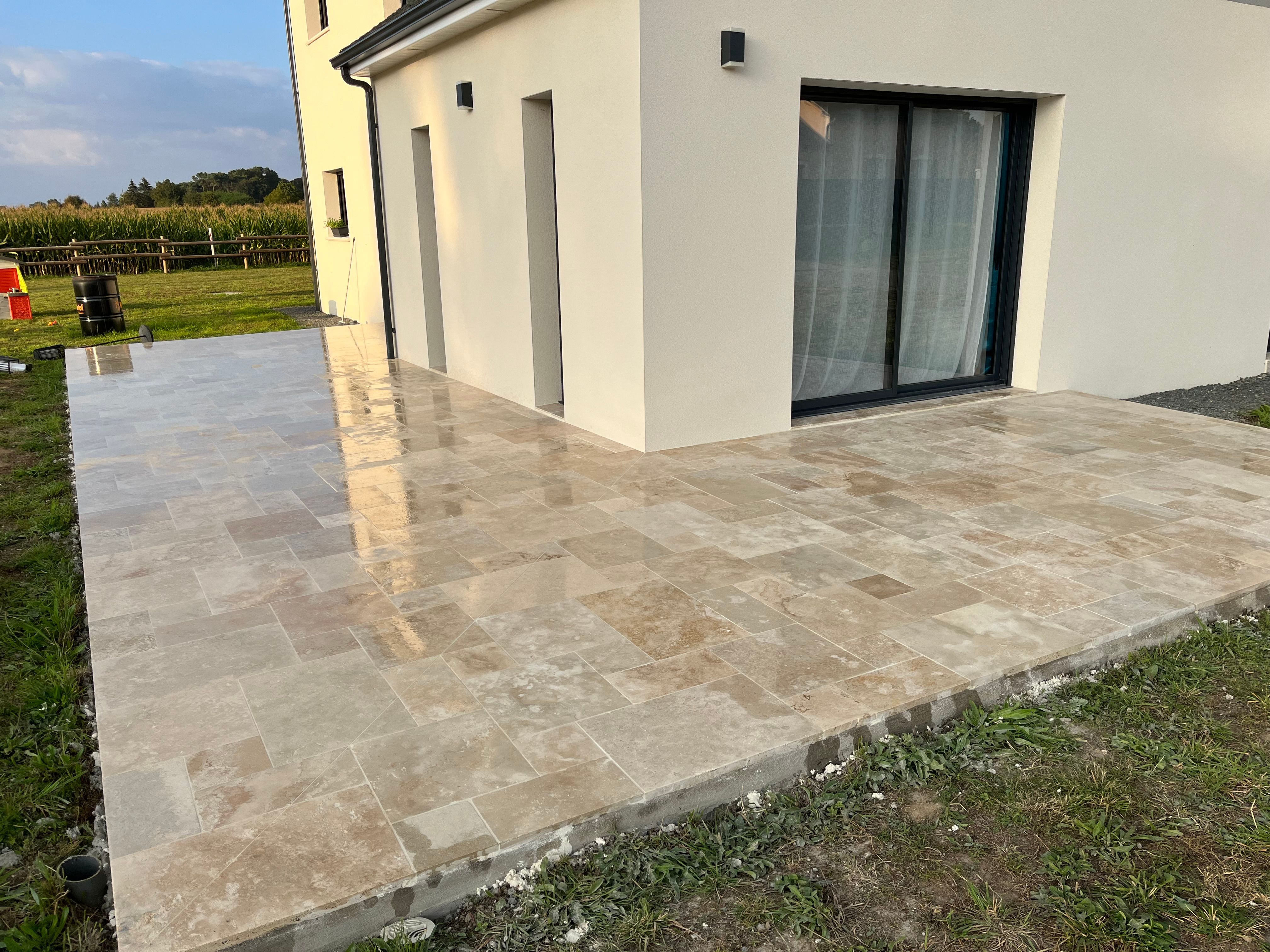 Pose de terrasse en travertin à Mayet (72360) - 6 sur 8