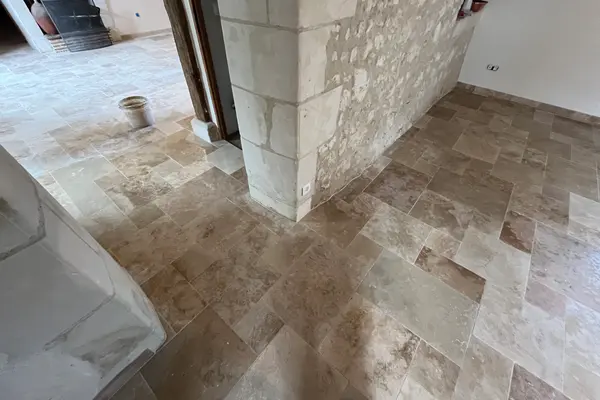 Rénovation et ponçage de sol en terre cuite à Mayet Rénovation et ponçage de sol en terre cuite à Mayet - 18 sur 20