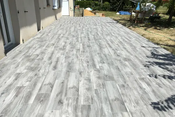 Pose de terrasse en grès cérame à Pruillé-le-Chétif Pose de terrasse en grès cérame à Pruillé-le-Chétif - 9 sur 13