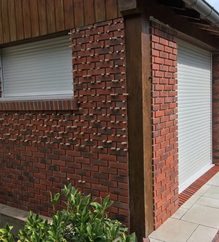 Réalisation carrelage en Sarthe — Pose de plaquettes de parement en brique à Pruillé-le-Chétif
