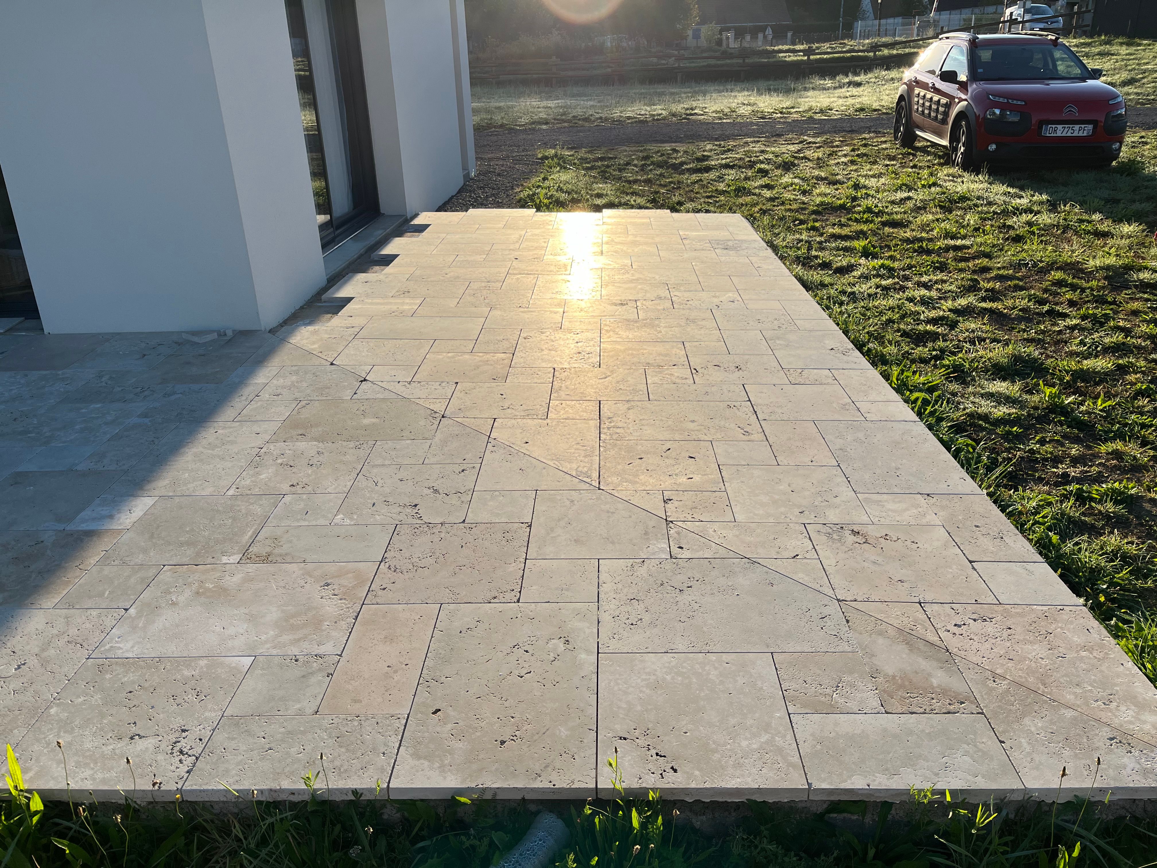 Pose de terrasse en travertin à Mayet (72360) - 5 sur 8