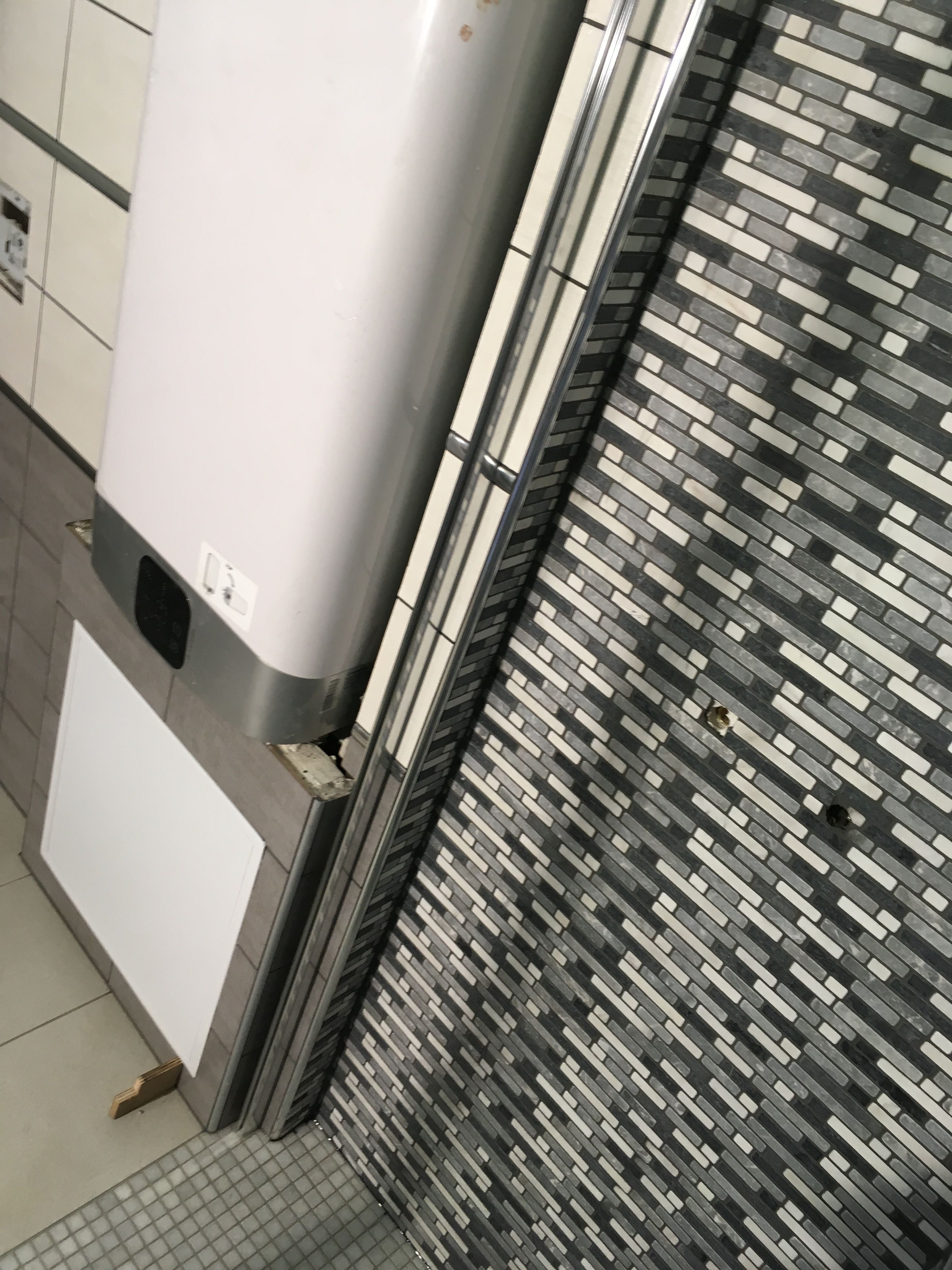 Pose de carrelage pour une douche italienne a La Suze-sur-Sarthe - 3 sur 20