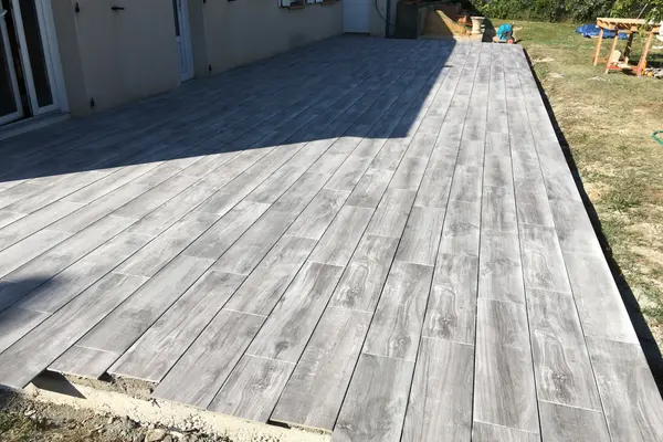 Pose de terrasse en grès cérame à Pruillé-le-Chétif Pose de terrasse en grès cérame à Pruillé-le-Chétif - 1 sur 13