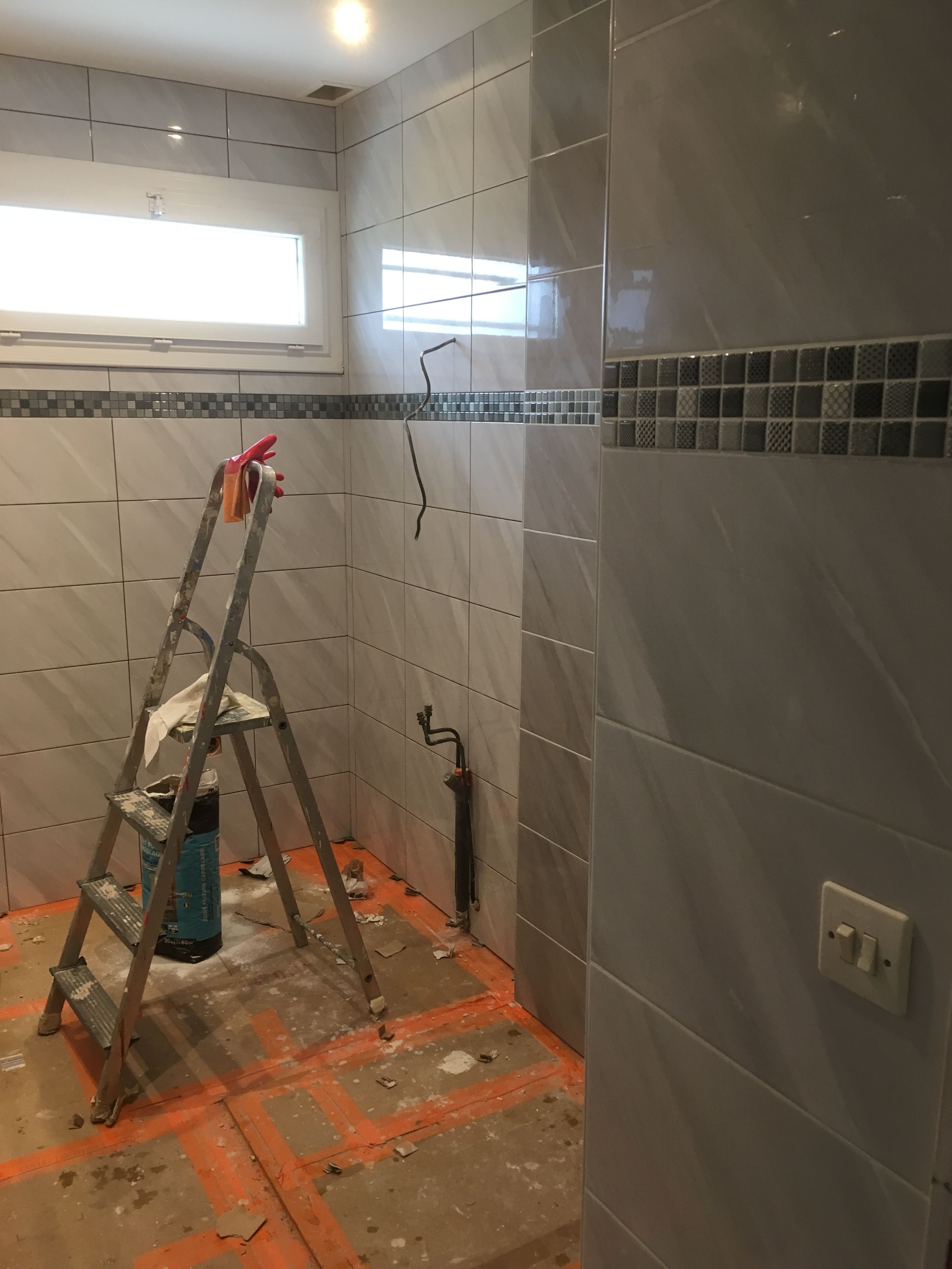 Préparation des murs pour une salle de bain à La Suze-sur-Sarthe - 6 sur 11
