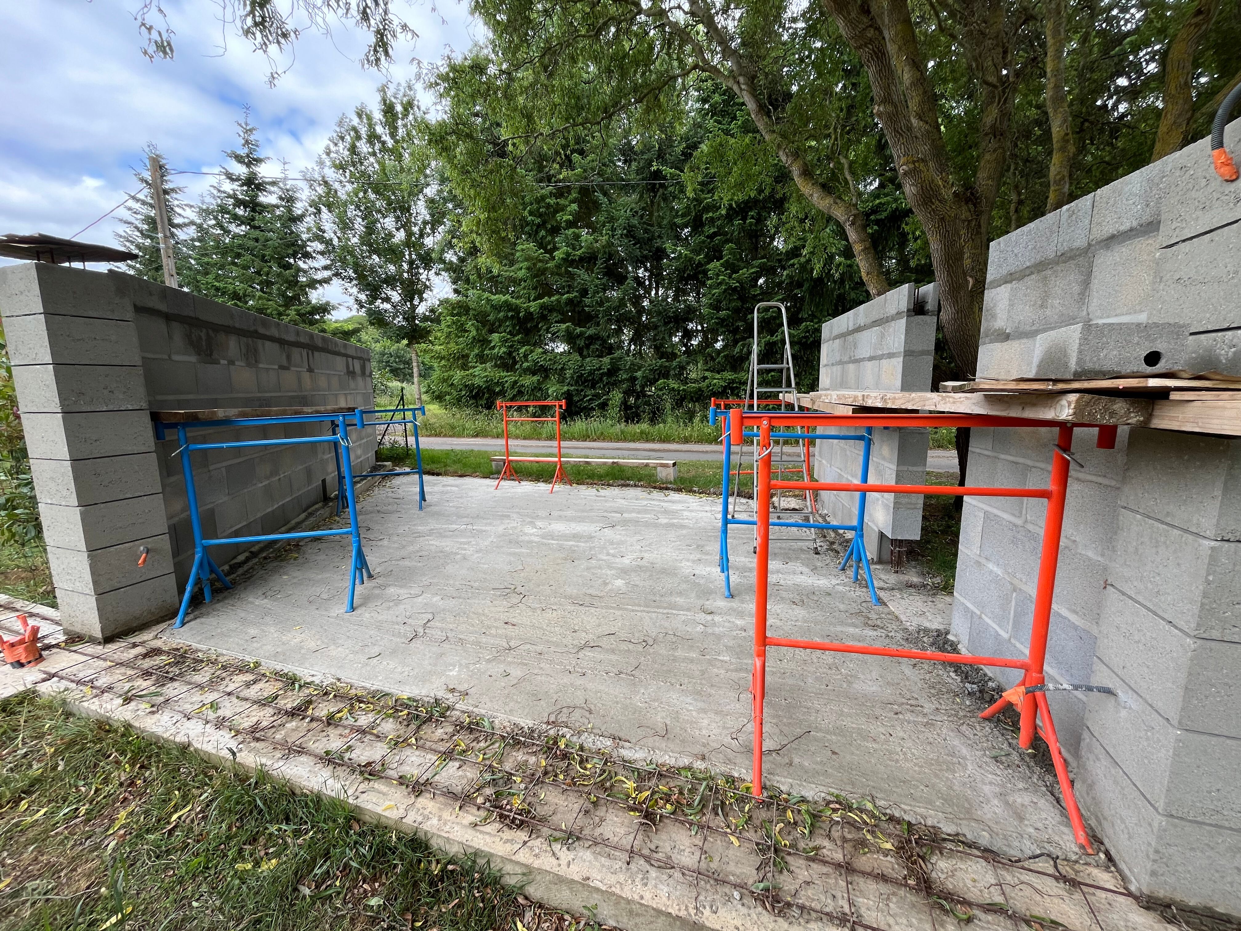 Préparation de mur en parpaings pour extension à Lavernat - 19 sur 20