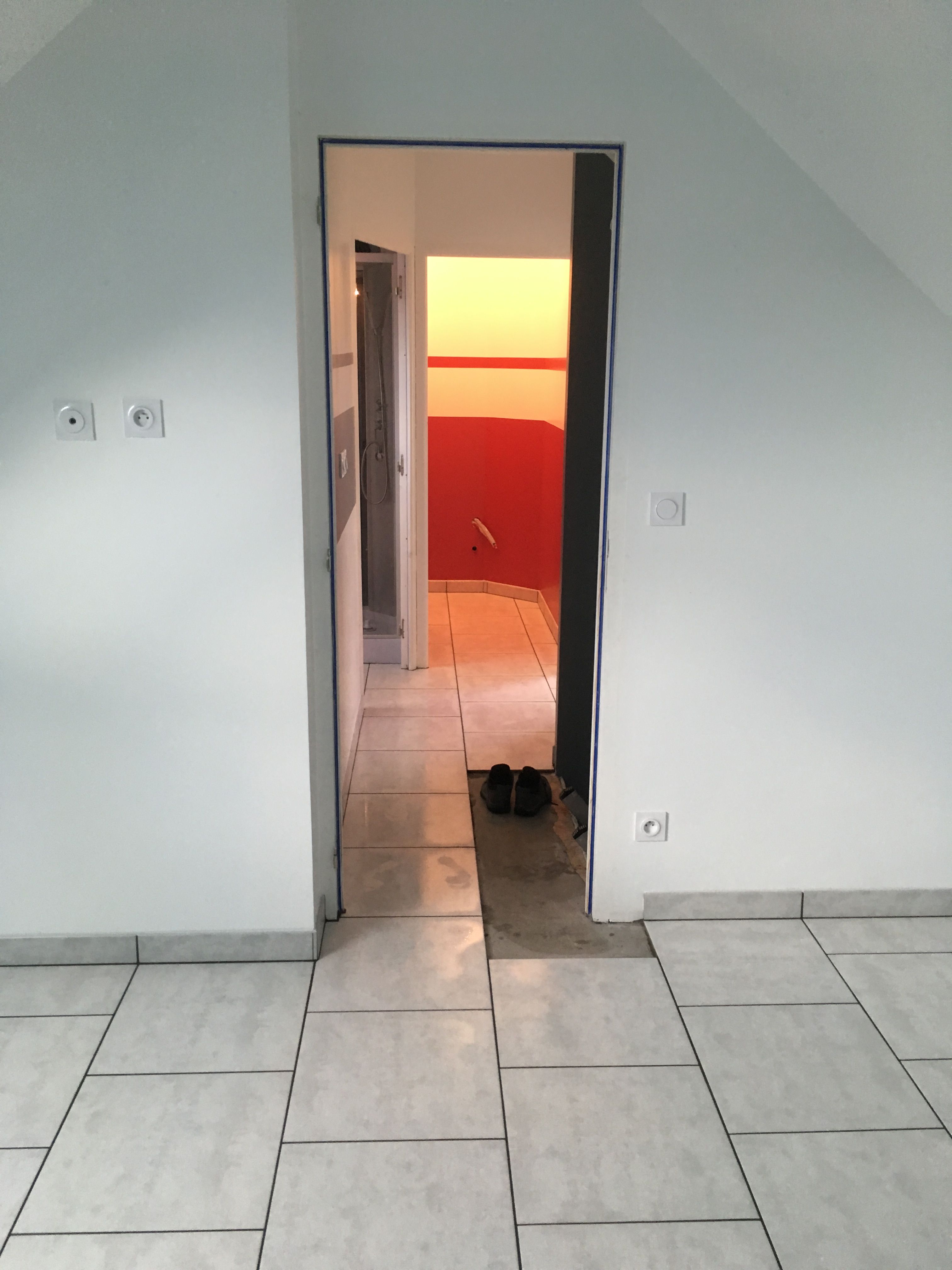 Pose de carrelage au sol et plinthes à Parigné-l'Évêque - 6 sur 6