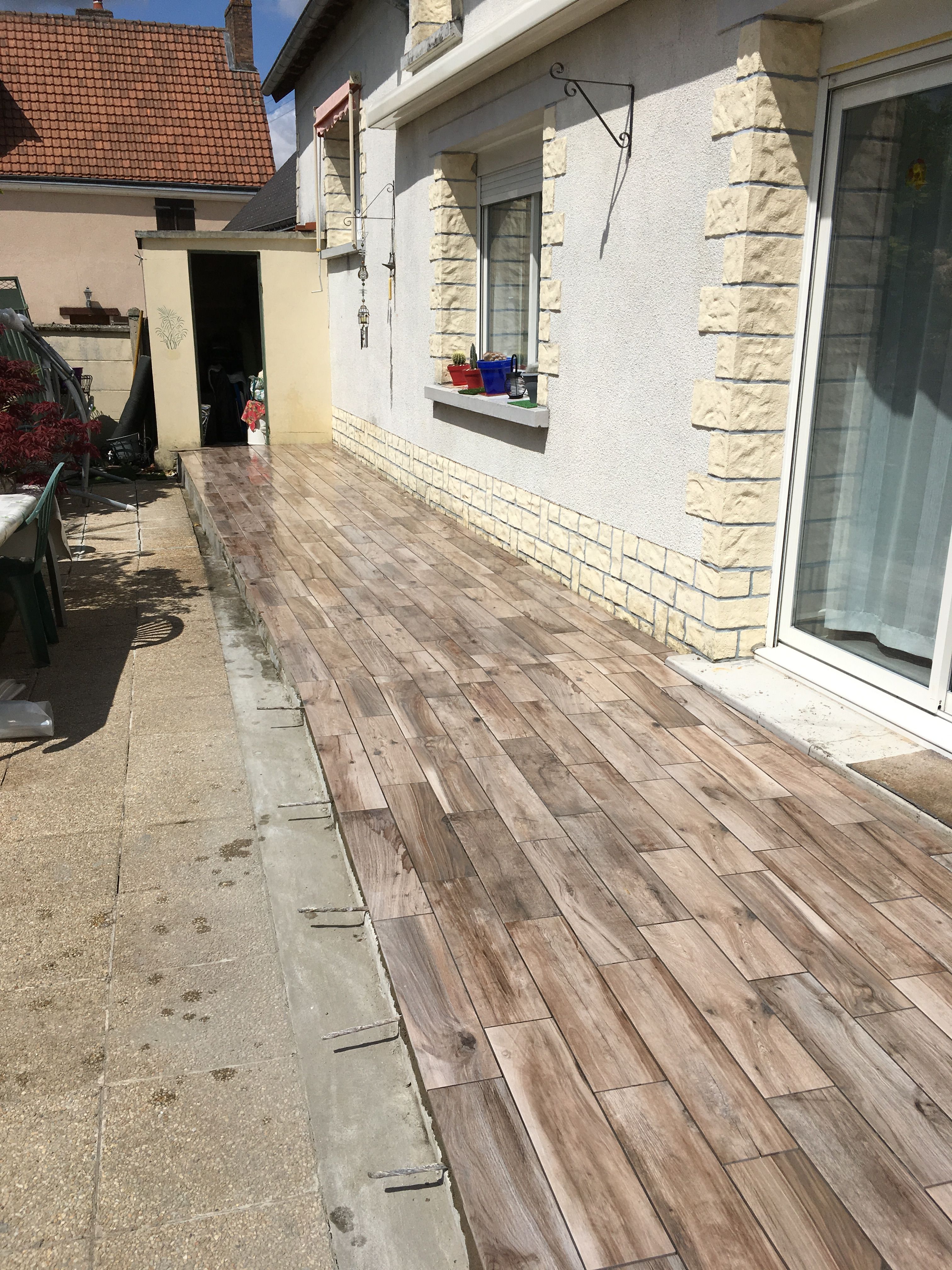 Habillage d'un escalier en grès cérame effet bois à Mayet - 6 sur 13