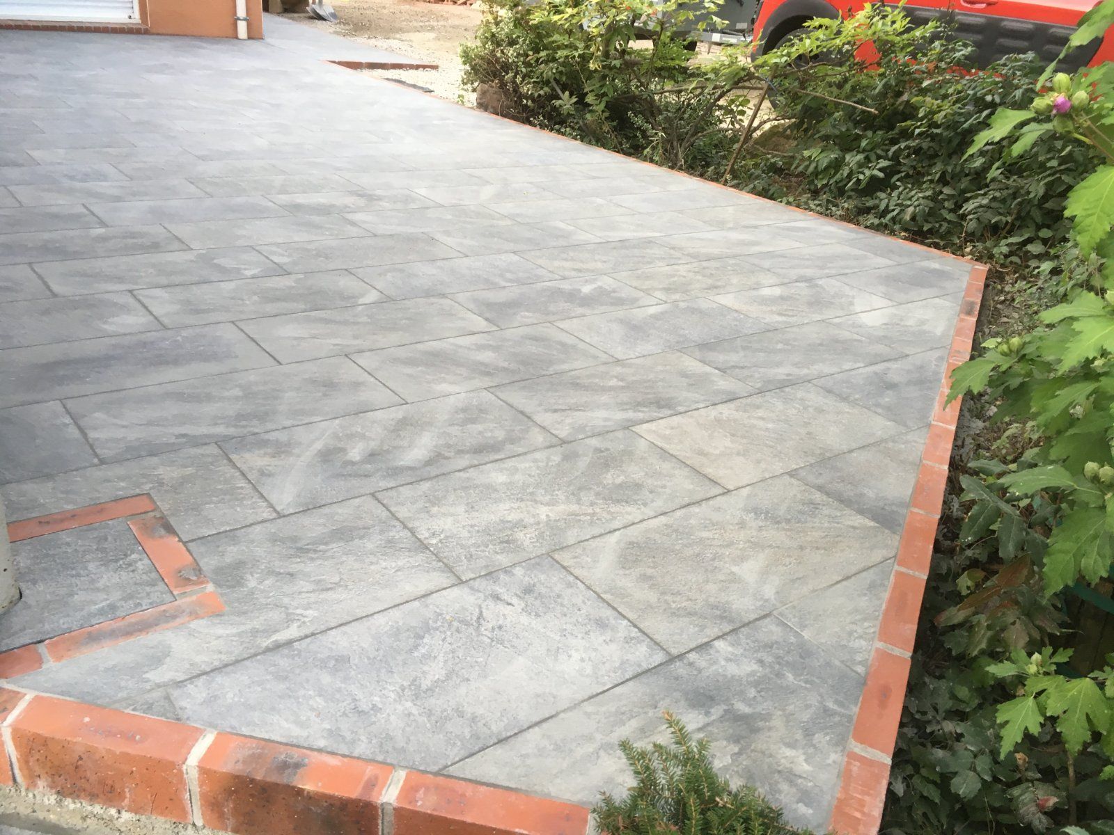 Pose de terrasse en grès cérame à Pruillé-le-Chétif — Terrasse à Pruillé-le-Chétif — photo 5 sur 7