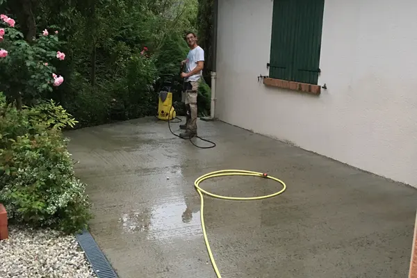 Habillage de pilier en briques à Pruillé-le-Chétif Habillage de pilier en briques à Pruillé-le-Chétif - 18 sur 20