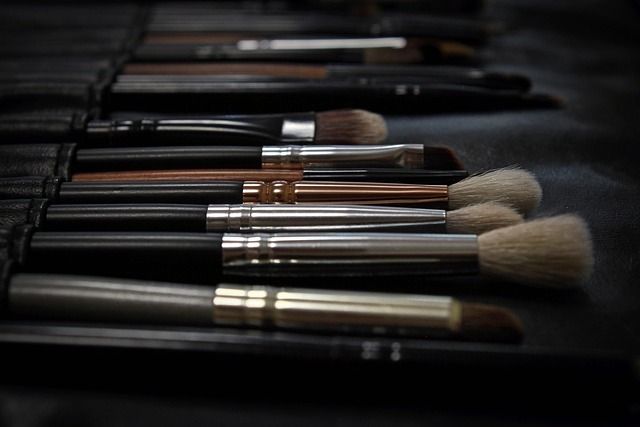 Flatlay makeup brushes and tools