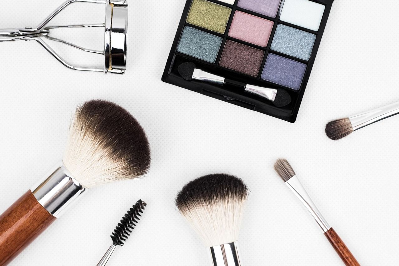 Makeup brushes flatlay