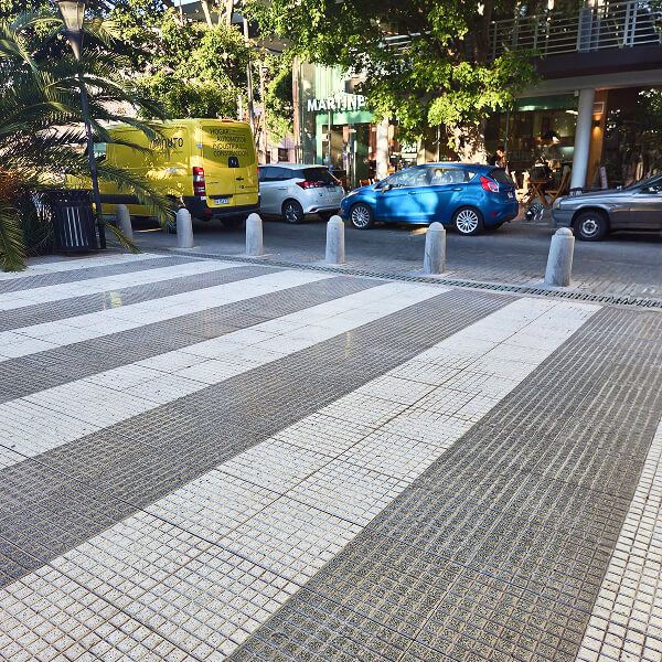 64 Panes Blanco Capital en uso