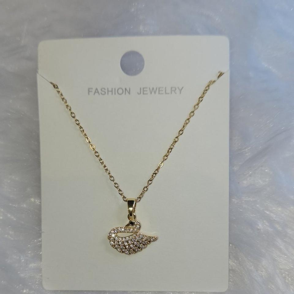 Gold leaf stone pendant chain *