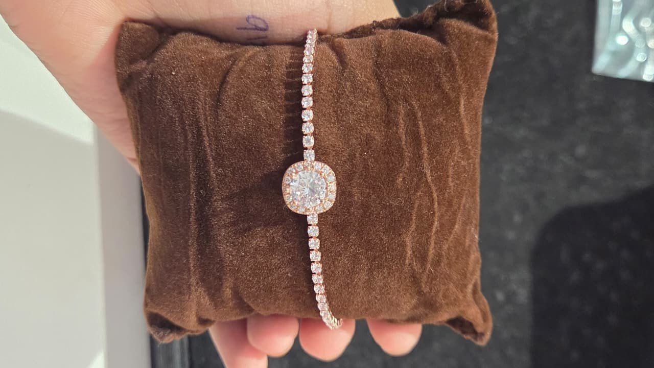 Rose gold square solitaire bracelet *