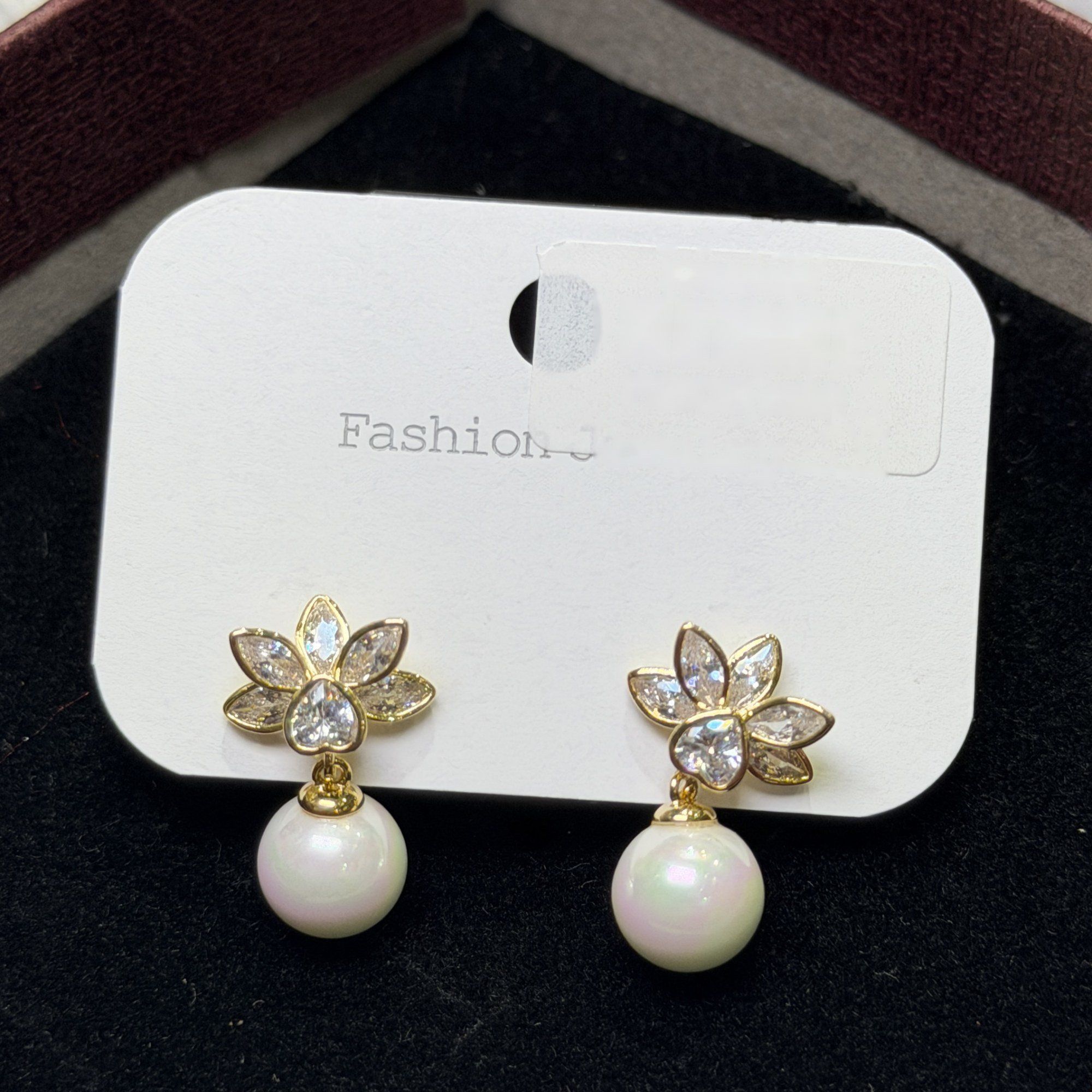 Flower pearl drop studs