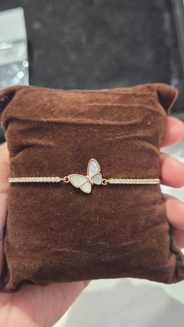 Gold butterfly tennis bracelet *