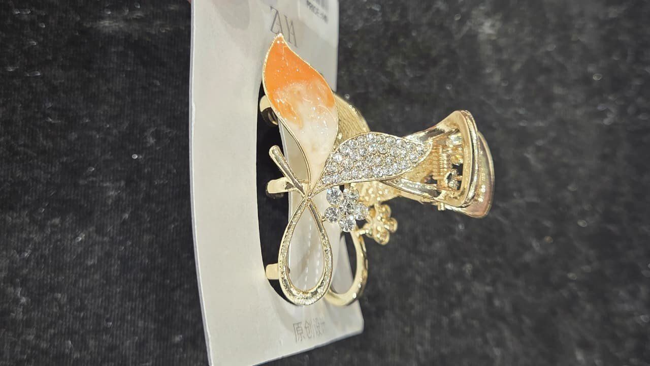 Orange lily claw clip *