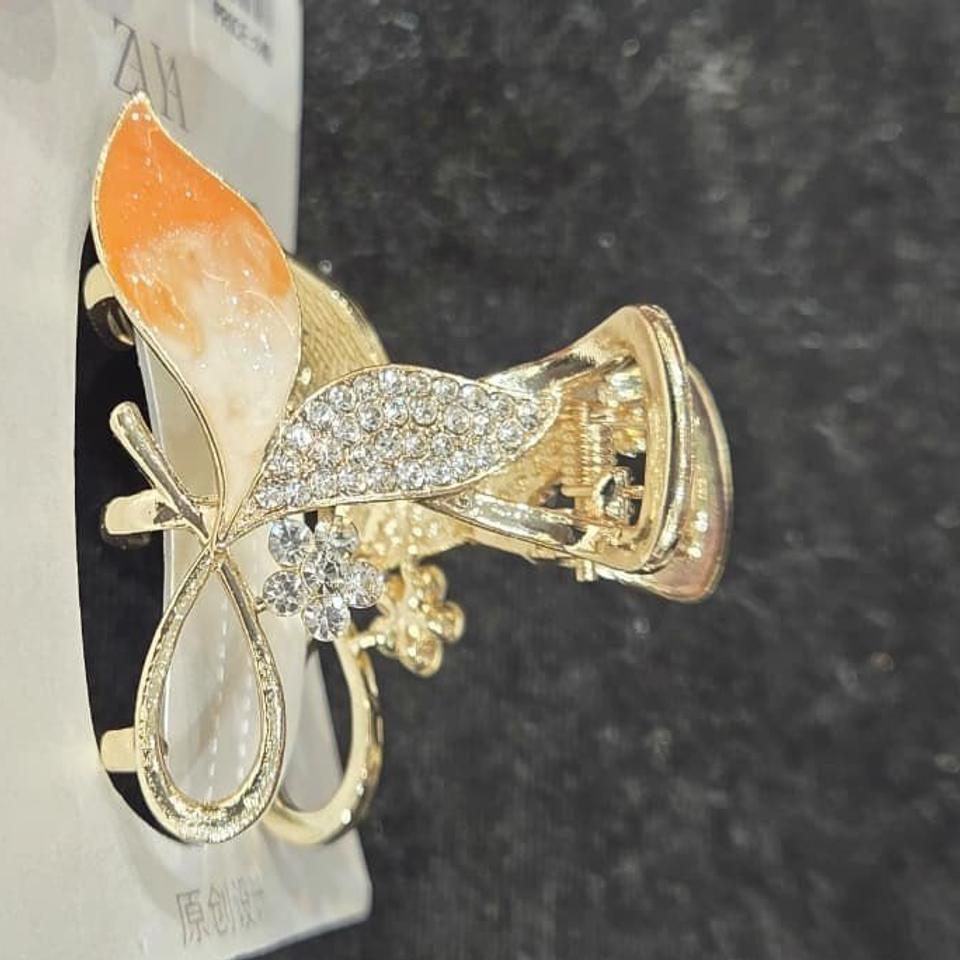 Orange lily claw clip *