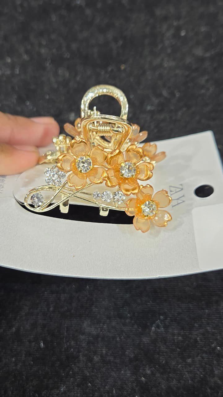Peach flower claw clip *