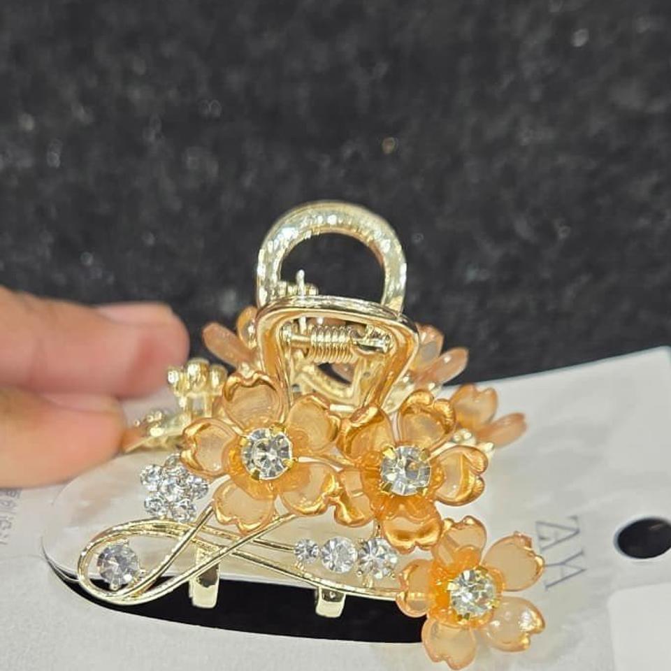 Peach flower claw clip *