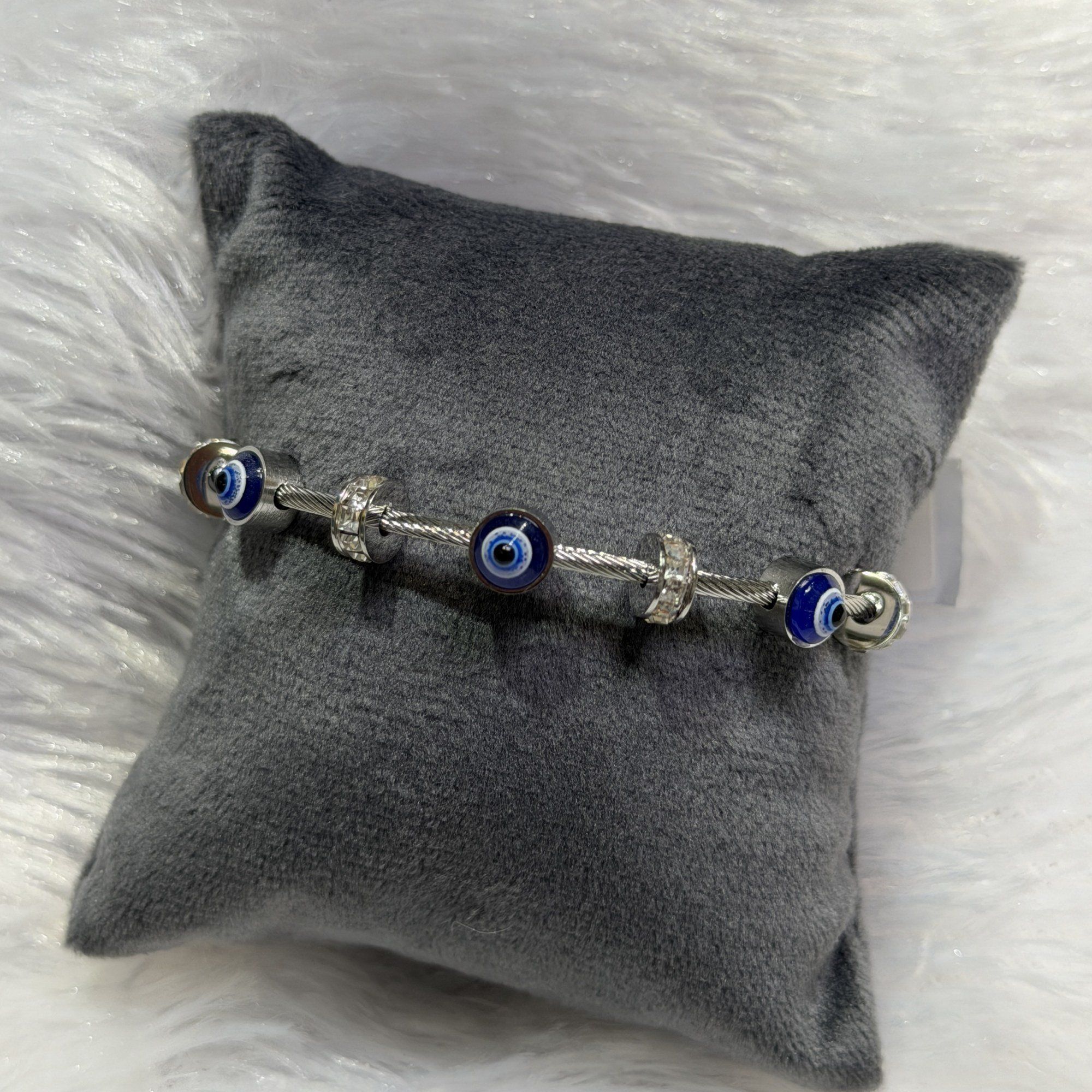 Evil eye bead bracelet, silver tone