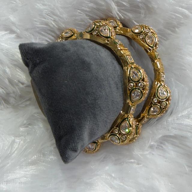 Antique kundan bangle pair