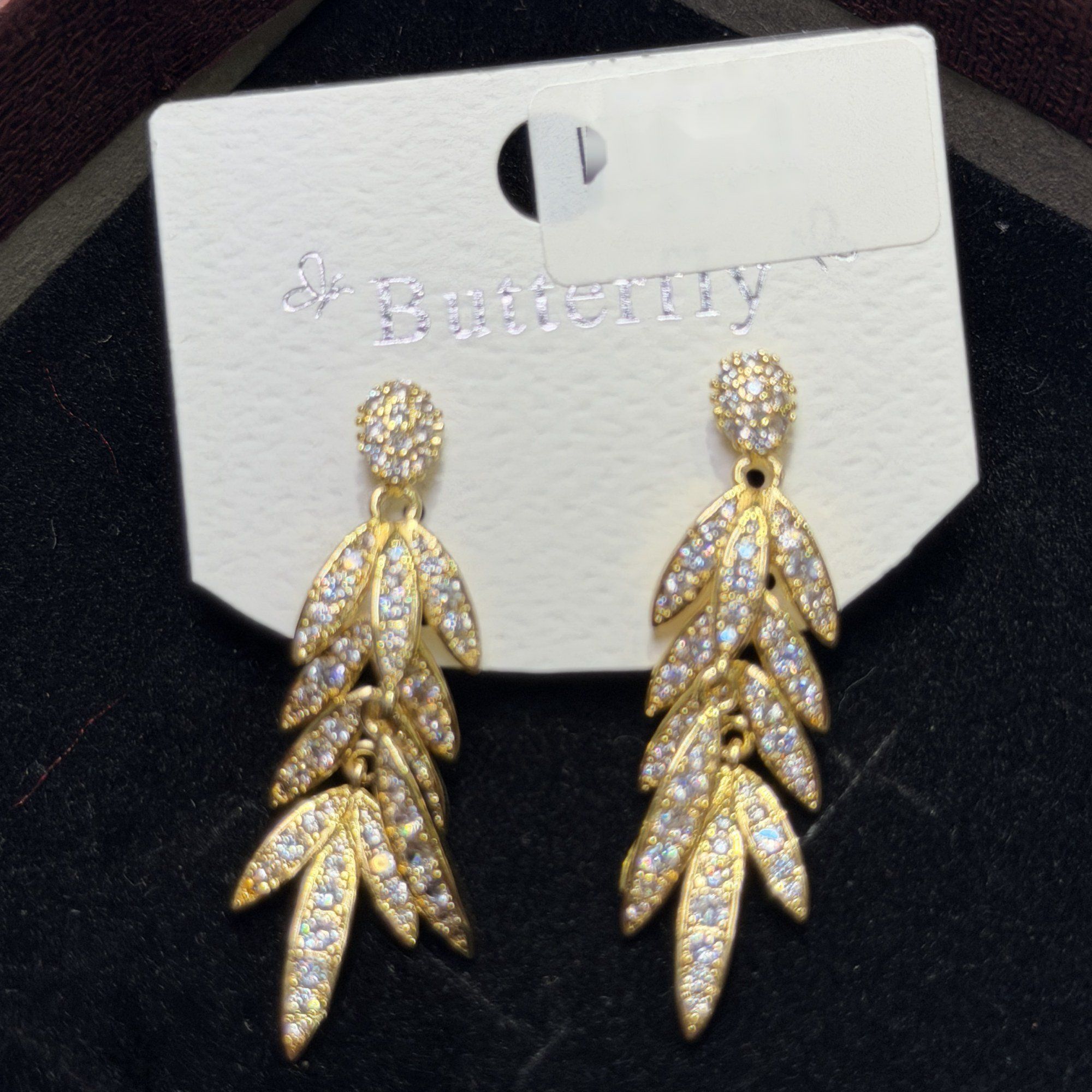 Leaf stone drop earrings
