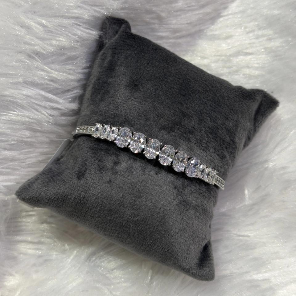 Oval stone line bracelet, silver