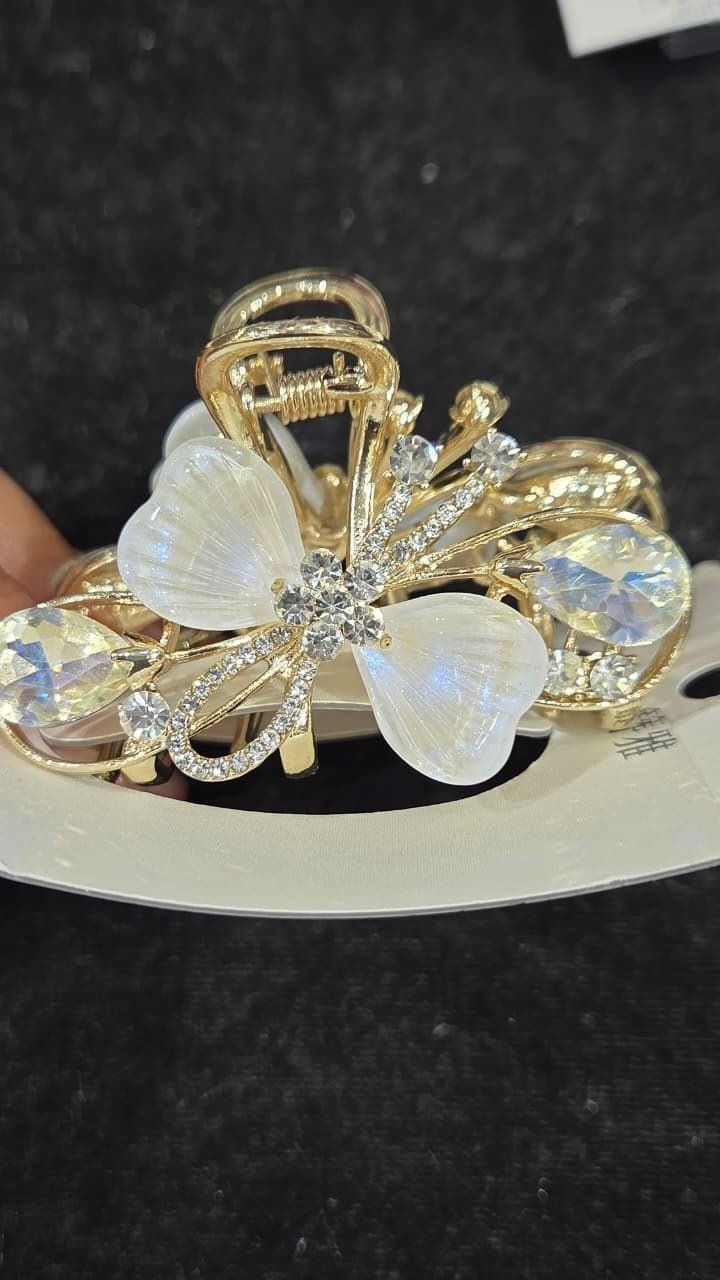 White butterfly crystal claw clip *