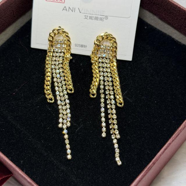 Chain tassel earrings