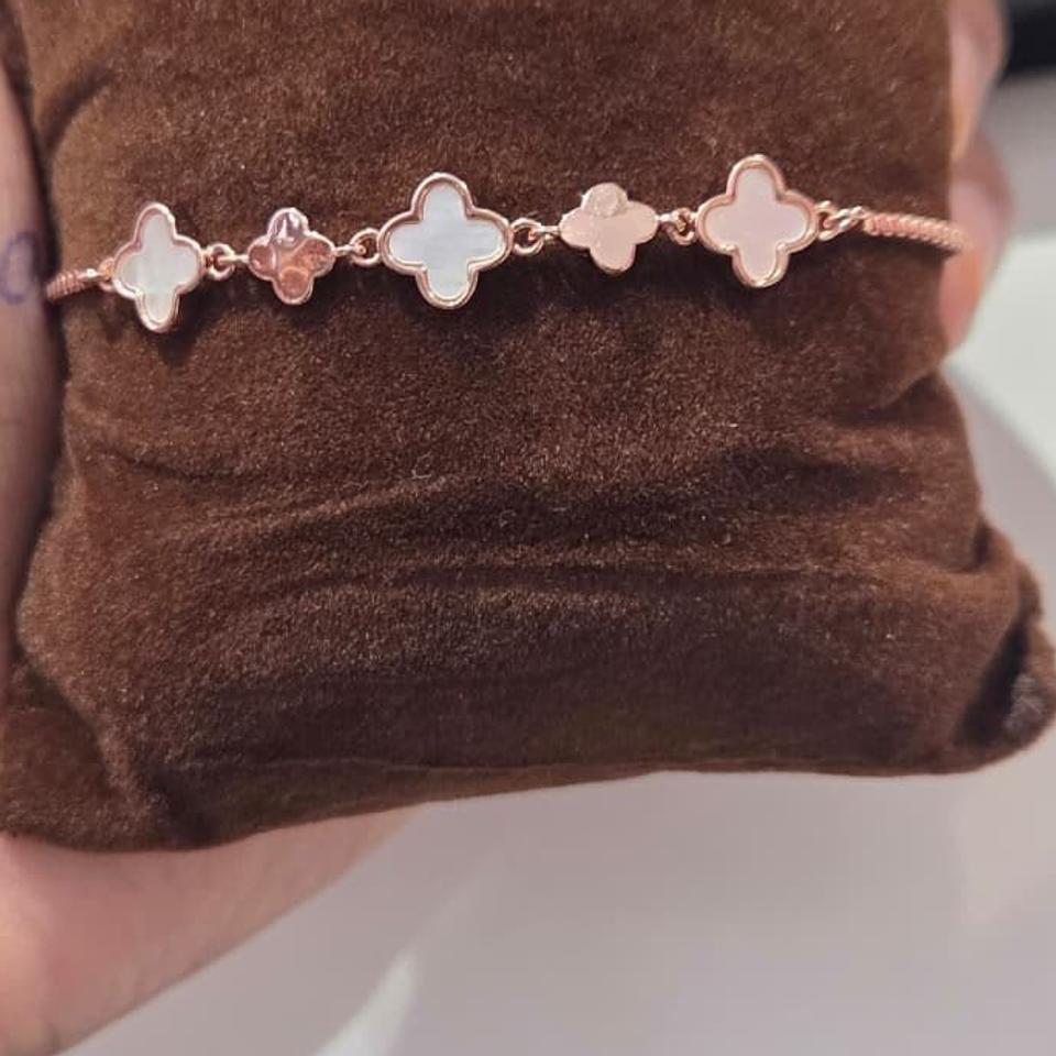 Rose gold clover link bracelet *