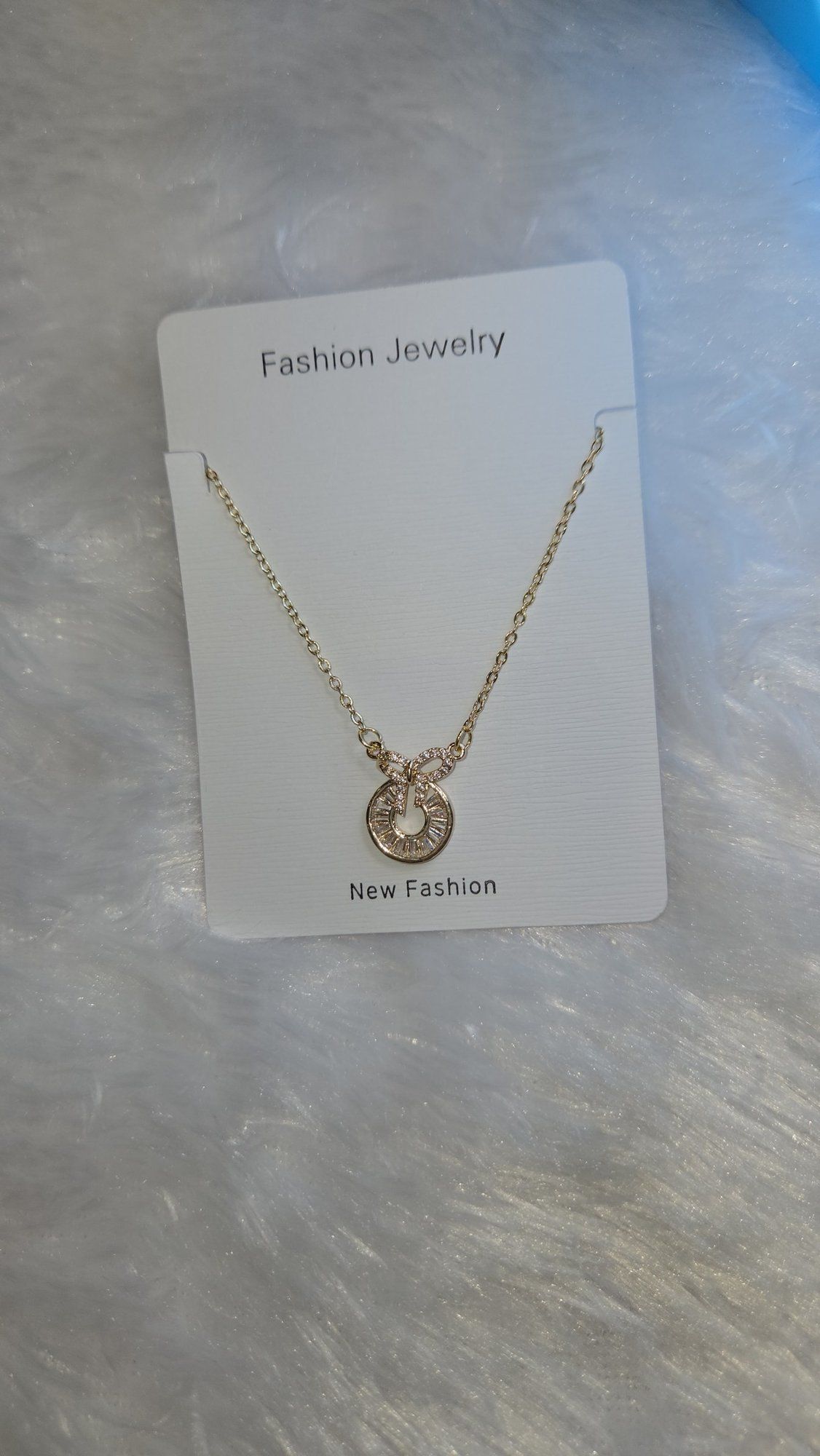 Gold ring knot pendant chain *