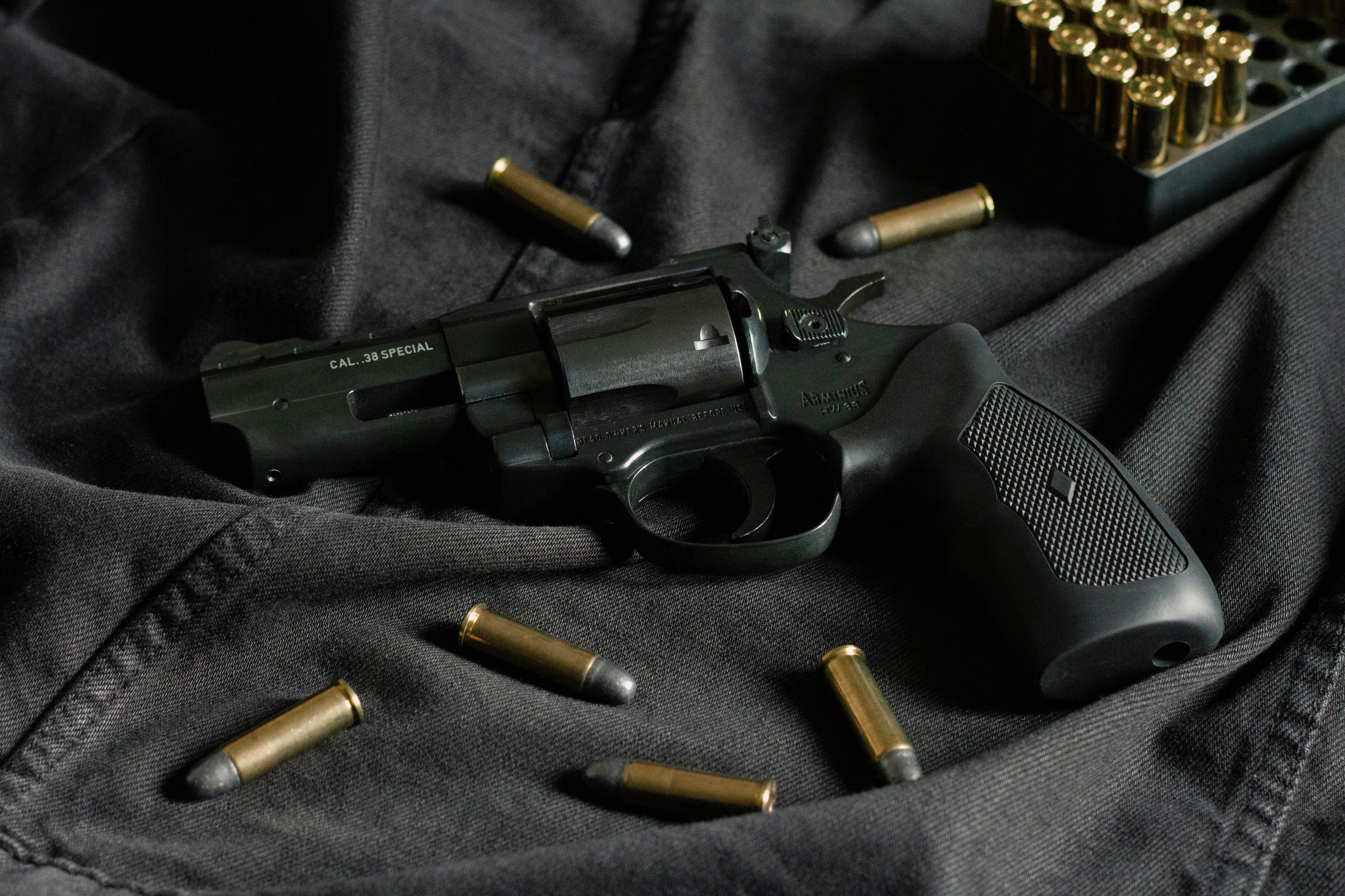 Cover Image for Oklahoma Gun Laws: Buying, Transporting, and More