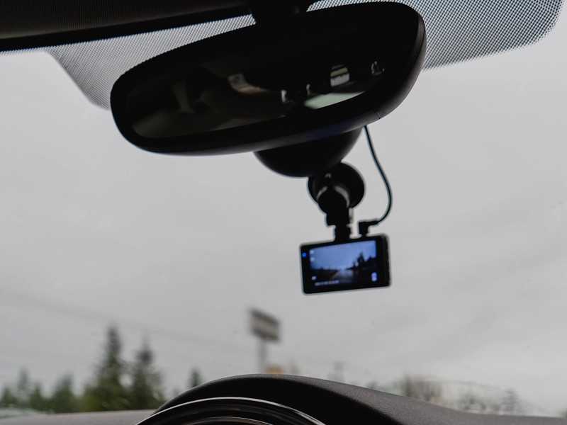 A windshield mounted dashcam