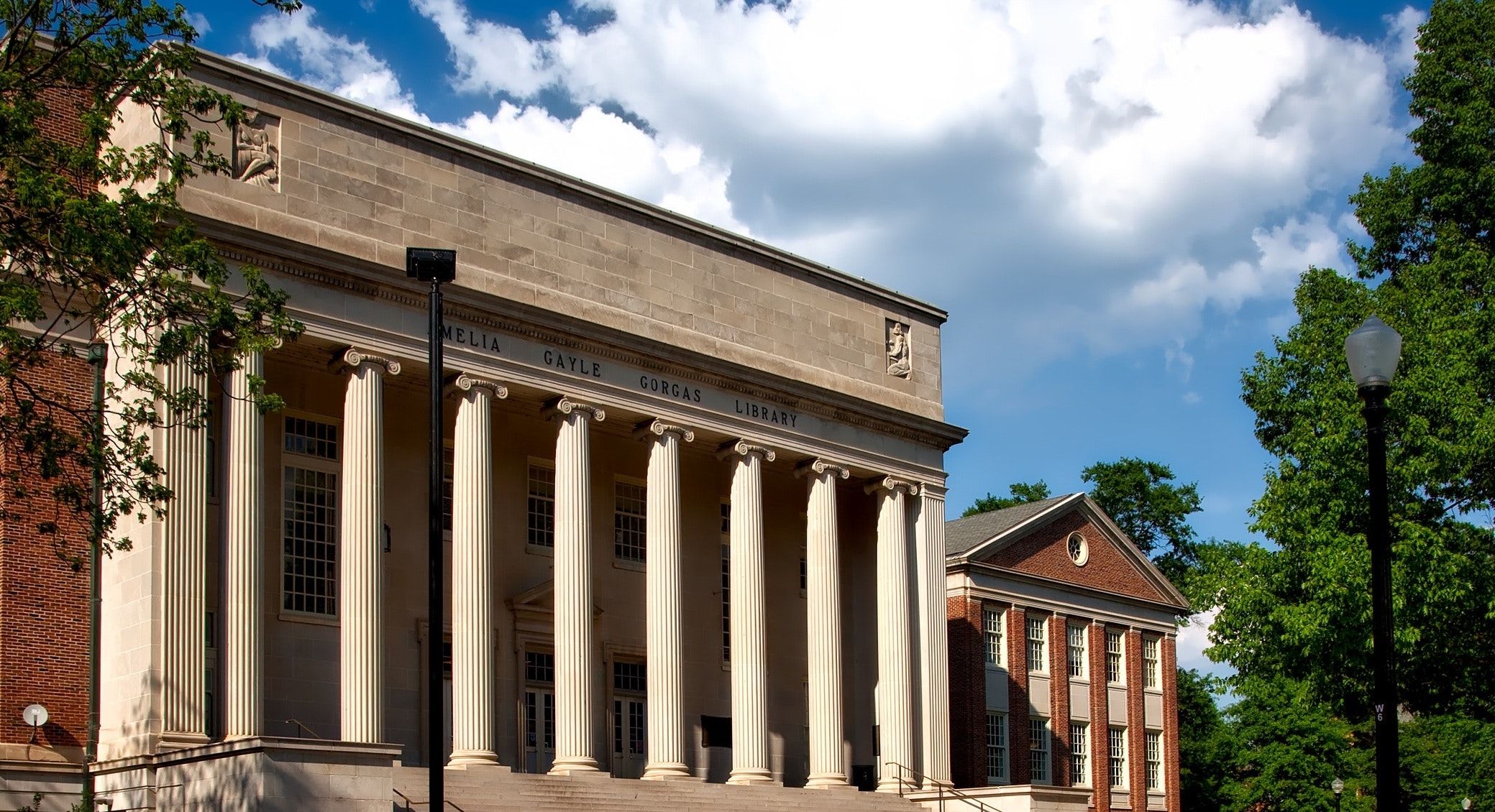 Cover Image for Scientists looked at 15 years worth of drunk driving data. Here are six surprises.