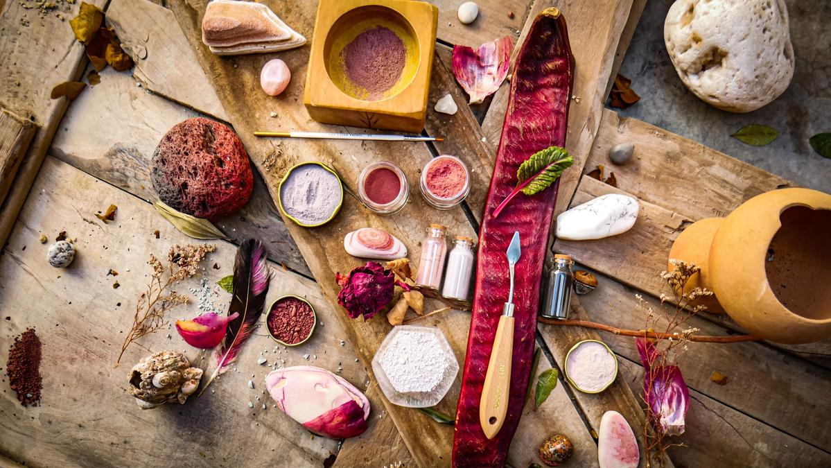 Extraction de pigments végétaux pour peindre une toile participative