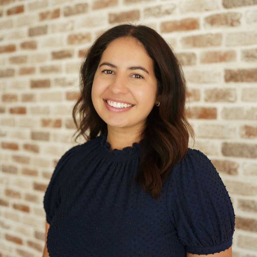 Portrait of Michelle Viveiros