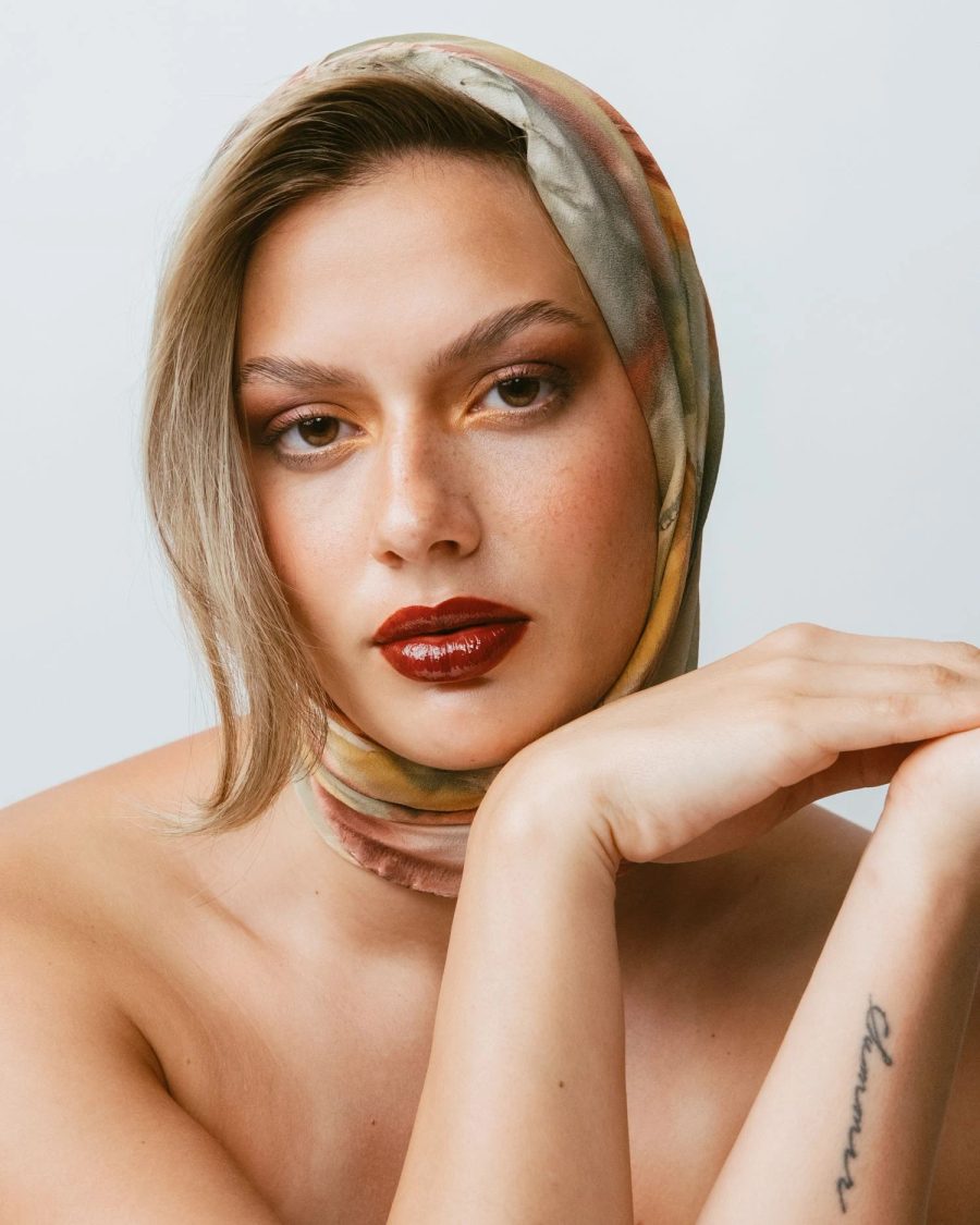 Editorial Look für eine Magazinstrecke — Ronja Rebecca Reim, Köln
