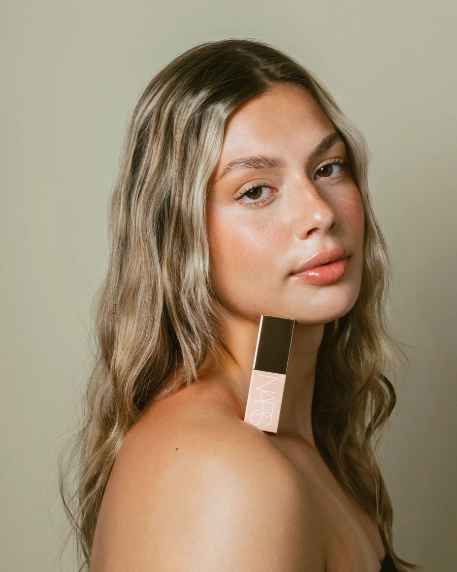 Kampagnen-Make-up für eine Werbestrecke — Ronja Rebecca Reim, Köln