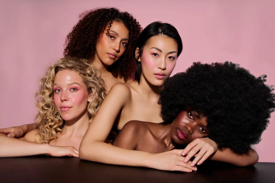 Commercial Styling und Make-up für eine Kampagne — Ronja Rebecca Reim