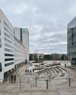 Už Laisvės alėjos fasado – tikroji architektūros vertybė: Kauno centrinis paštas atveria kiemą