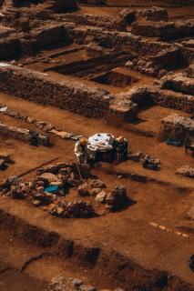 Kukuliškiuose archeologai randa bronzinius kirvius ir seniausią tekstilę Lietuvoje