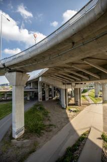 Bukiškio viaduke Avižieniuose eismas grįžta po audros
