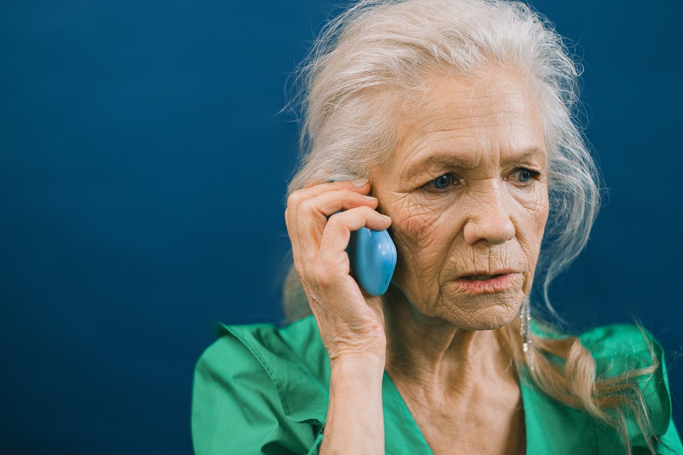 Birštone 16 savanorių budės prie „Caritas klauso“ telefono