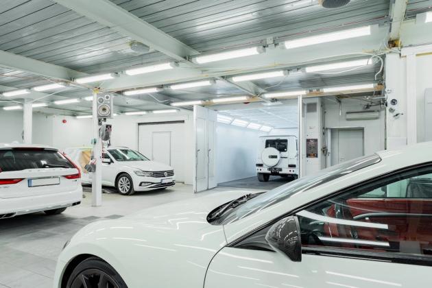 Dažymo kamera autoservisui: kiek ji lemia galutinio rezultato kokybę?