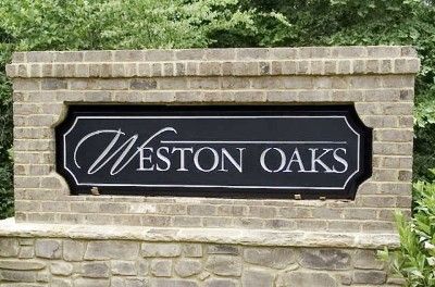 Weston Oaks Sign