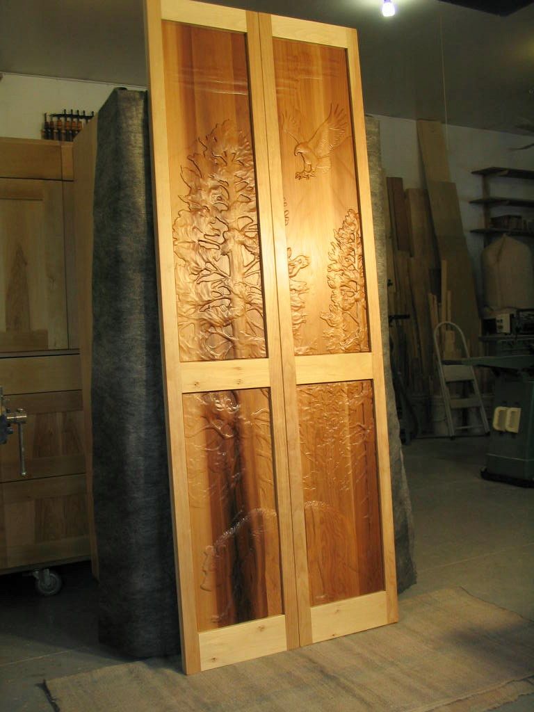 Wooden Bifold Bear Scene Door