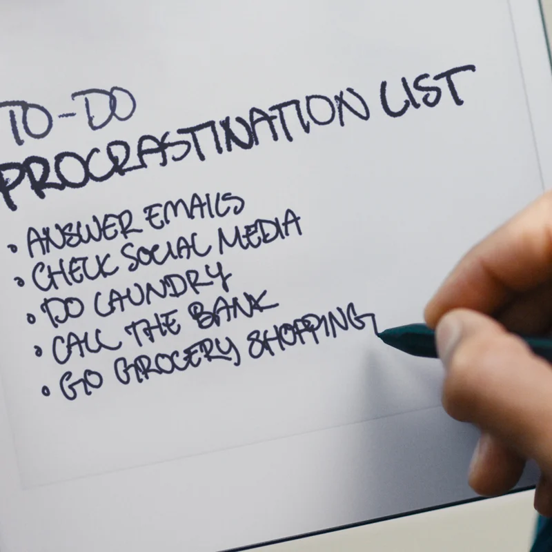 To-do procrastination list on a reMarkable paper tablet.